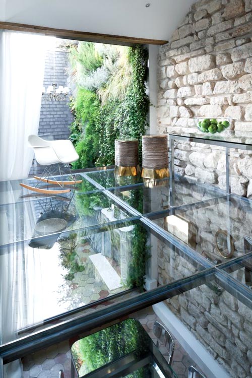 EU VIỆT NAM biến showroom thiết bị vệ sinh caesar thành thành phố Venice thu nhỏ